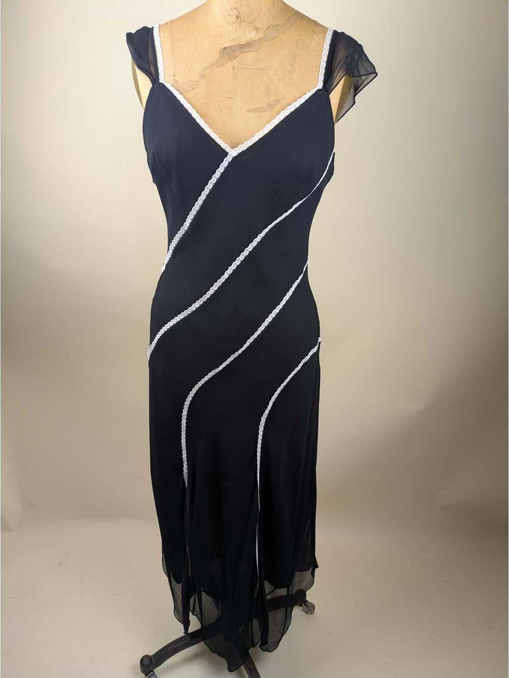 Y2K BCBGmaxazria black and white lace silk dress